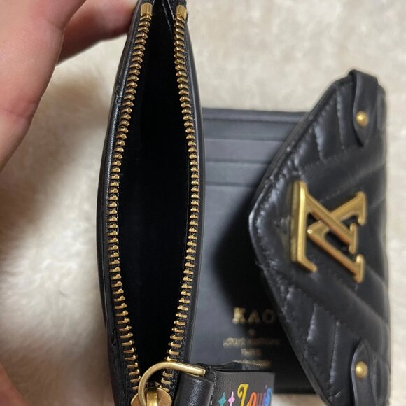 Authentic Louis Vuitton New Wave Compact Black wallet - Picture 6 of 14